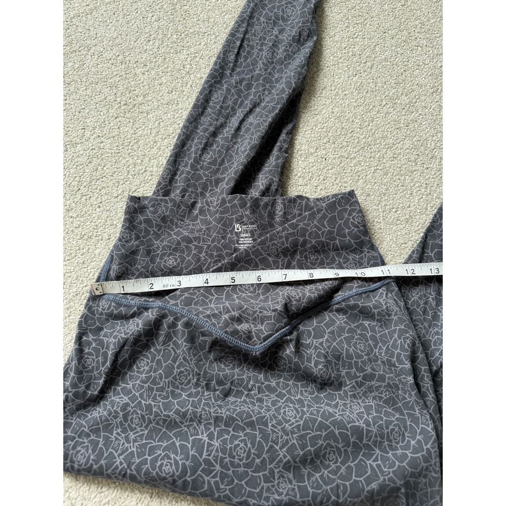 Buffbunny Siren Eden Garden Leggings Size S Grey Rose Print V-Waistband - Picture 6 of 8